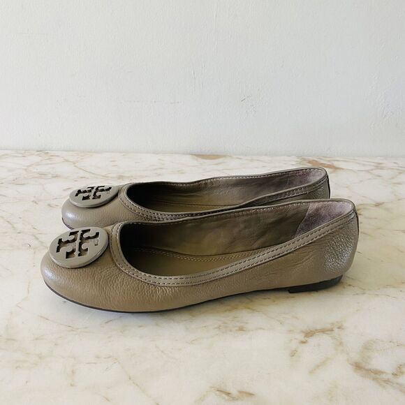 TORY BURCH Tan Gray Leather Ballerina Flats Large Logo - US 7.5 - Picture 4 of 6